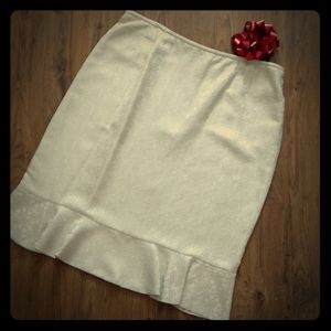 Stunning creamy white pencil skirt